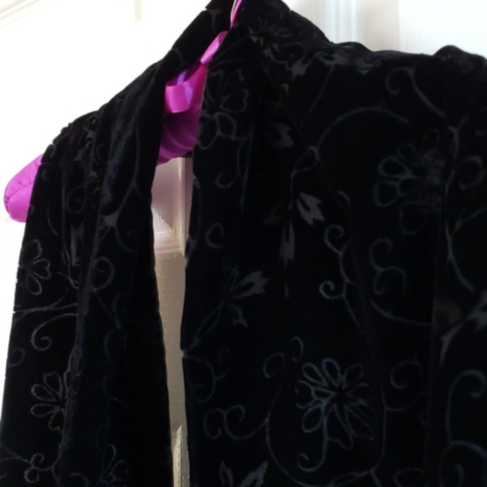 Black Valerie Stevens Rayon/Silk Scarf